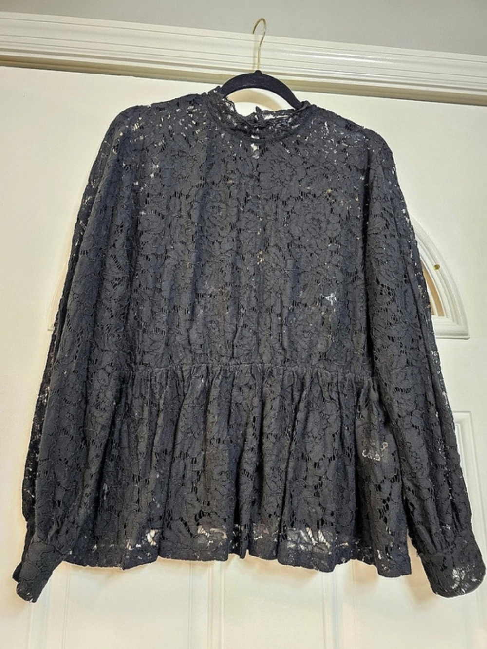 Black Floral Lace Blouse Like New